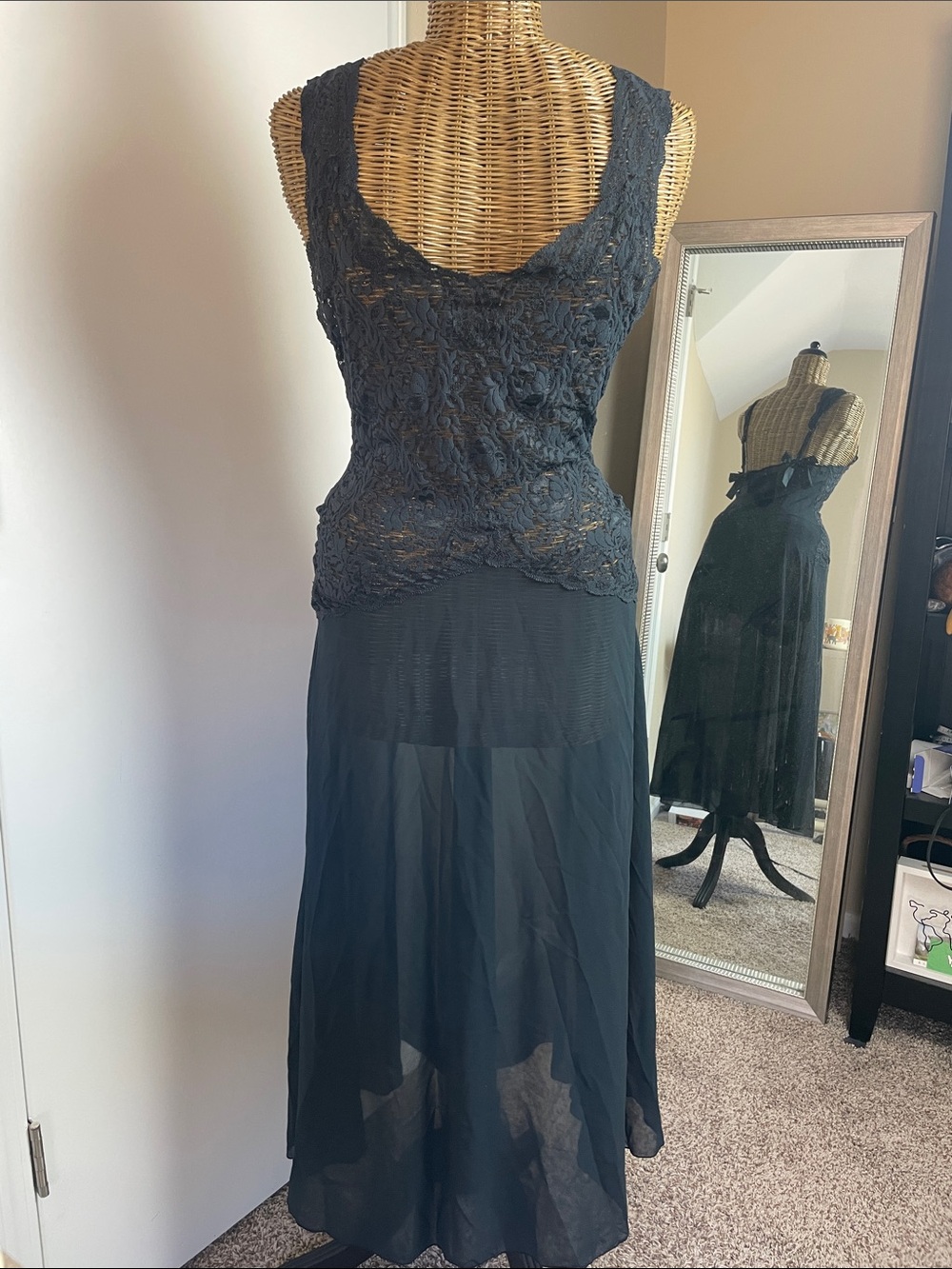 1996 Victoria's Secret sheer lace slip dress with satin bow details